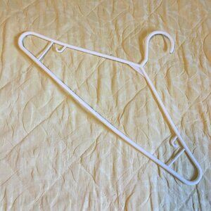 Type A 40 Pack White Plastic Hangers Set Durable Space Saving Standard Bulk